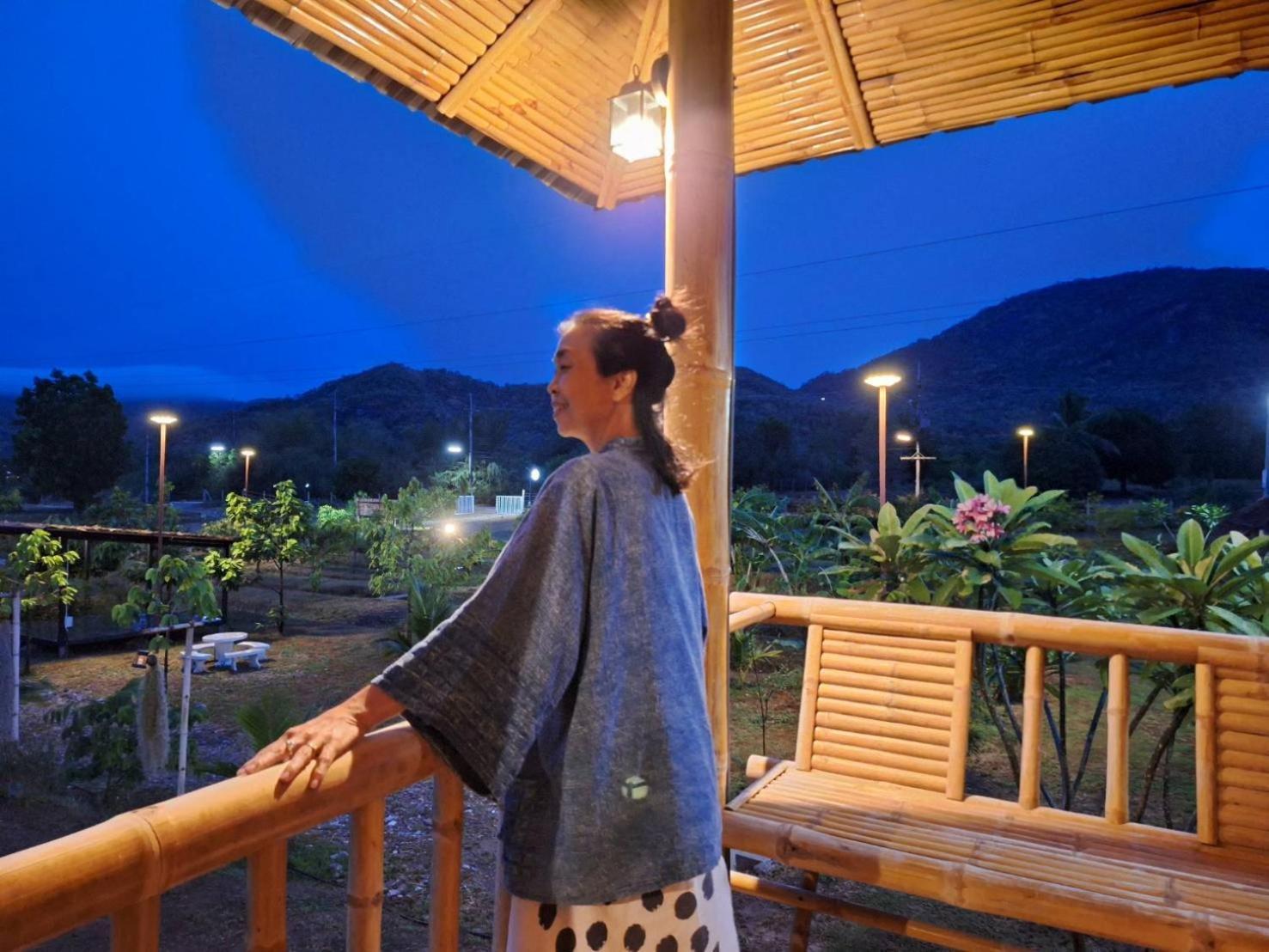 คูณ-เนื่อง ฟาร์ม สเตย์ หัวหิน Koon & Nueang Farm Stay Hua Hin Ban Bo Fai Экстерьер фото